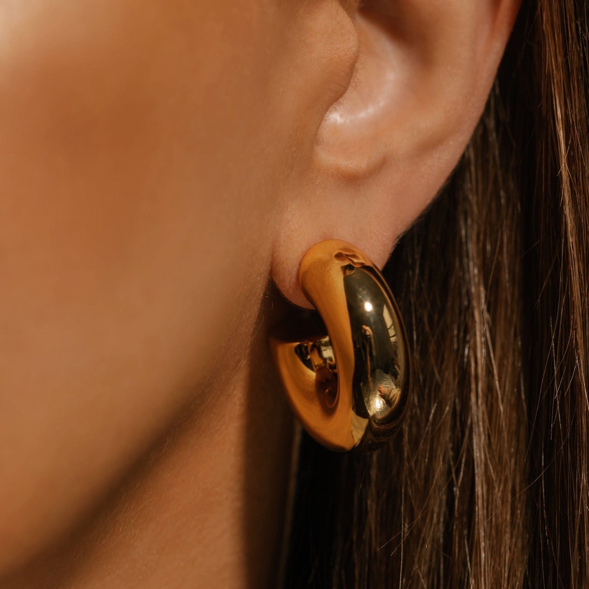 Oval Design Gold Tone Hoops Earrings